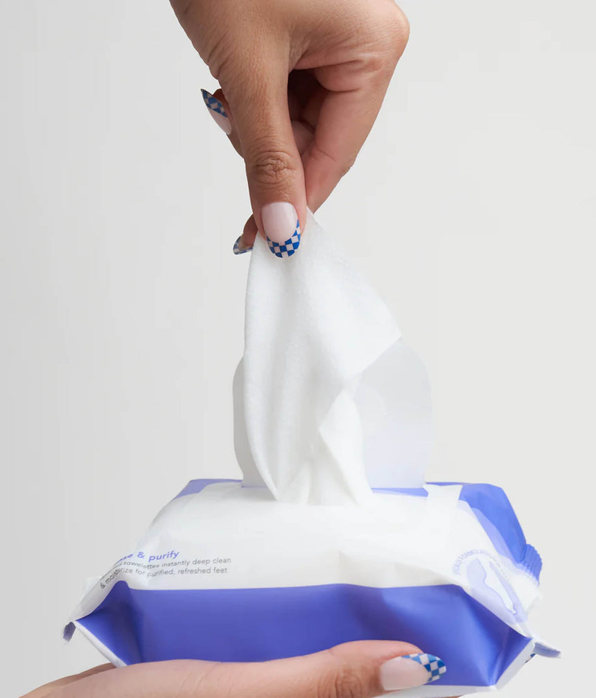 Moisturizing Foot Wipes, Deep Cleansing & Hydrating Towelettes for Dancers - CLEAN SLATE