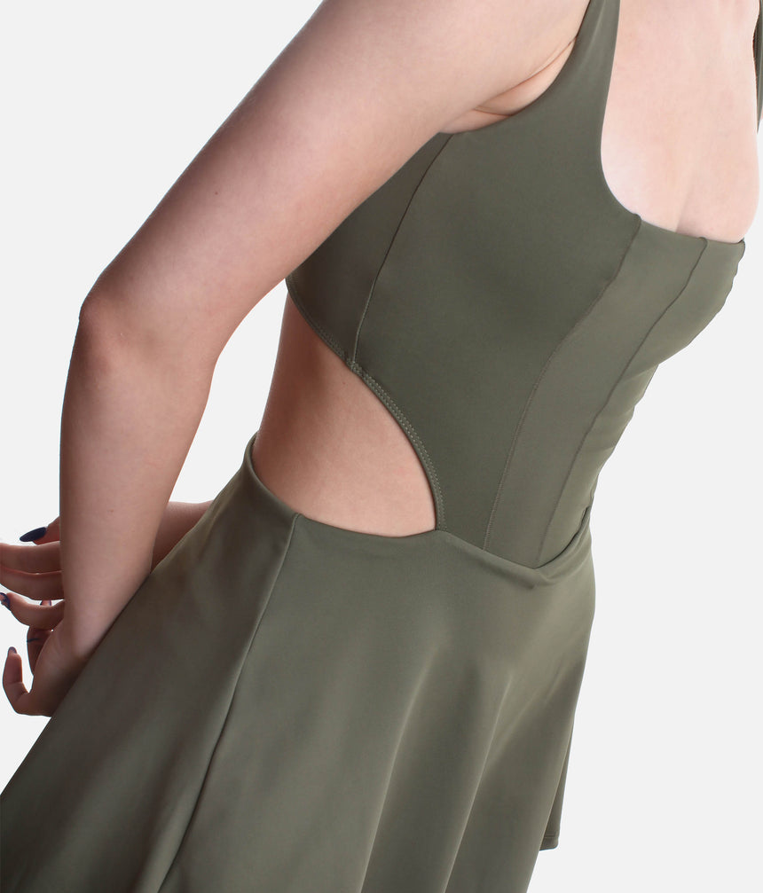 CUT IT OUT DRESS – Active Skater Dress with Pockets & Built-in Shorts