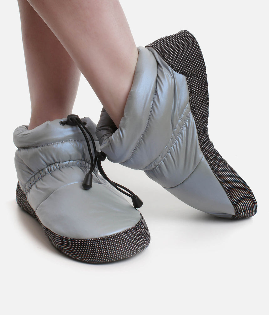 Short Warm-Up Booties, Pointe Shoe-Friendly Ballet Slippers for Dancers - M75