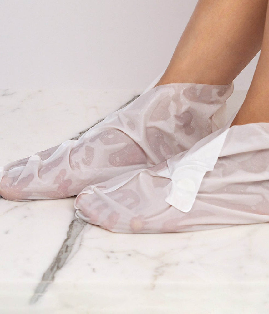 Exfoliating Foot Mask for Smooth, Soft, and Nourished Feet - MAGIC HOUR