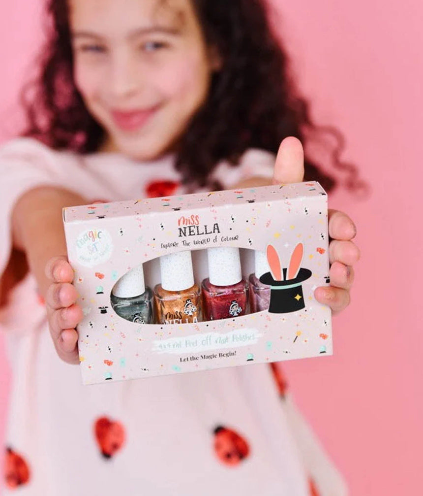 Magic Nail Polish Set with 4 Peel-Off Water-Based Colours