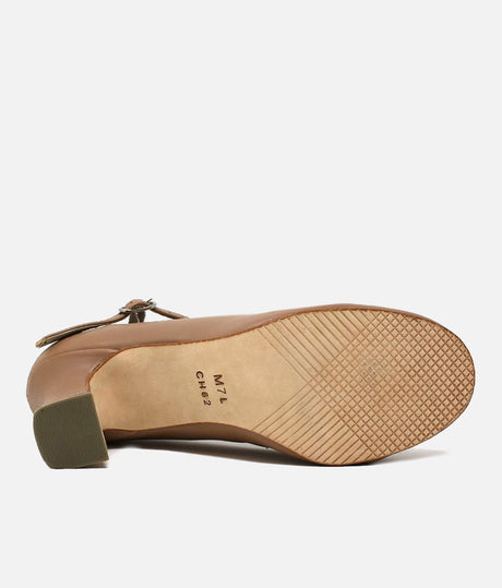 Shaped Heel Character Shoe - CH 62