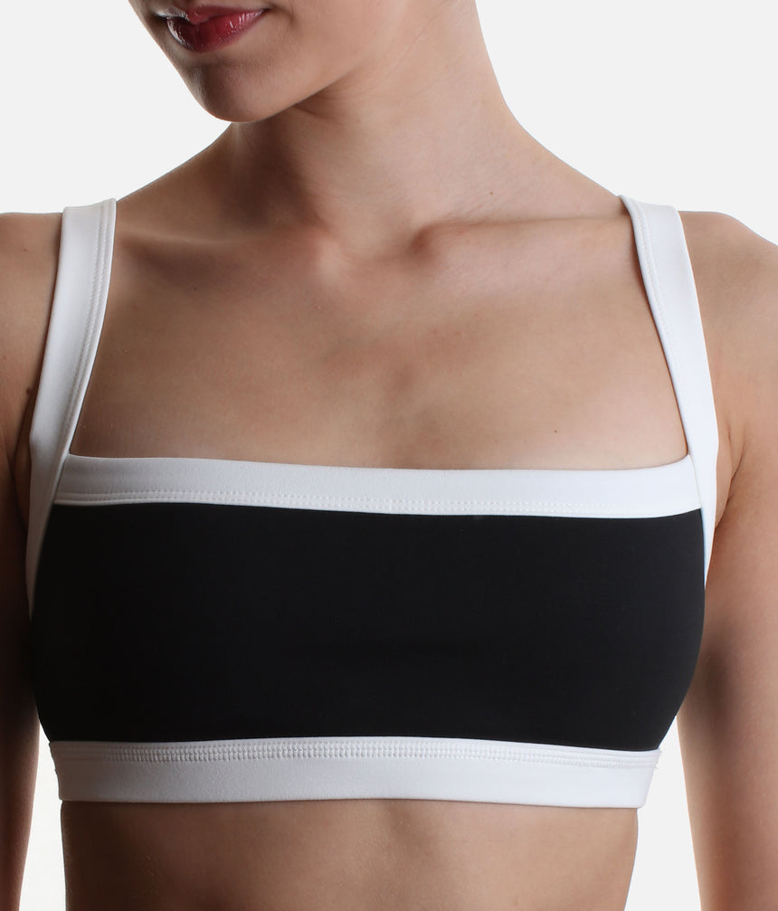 It Girl Bra • Contrast Square-Neck Sports Bra