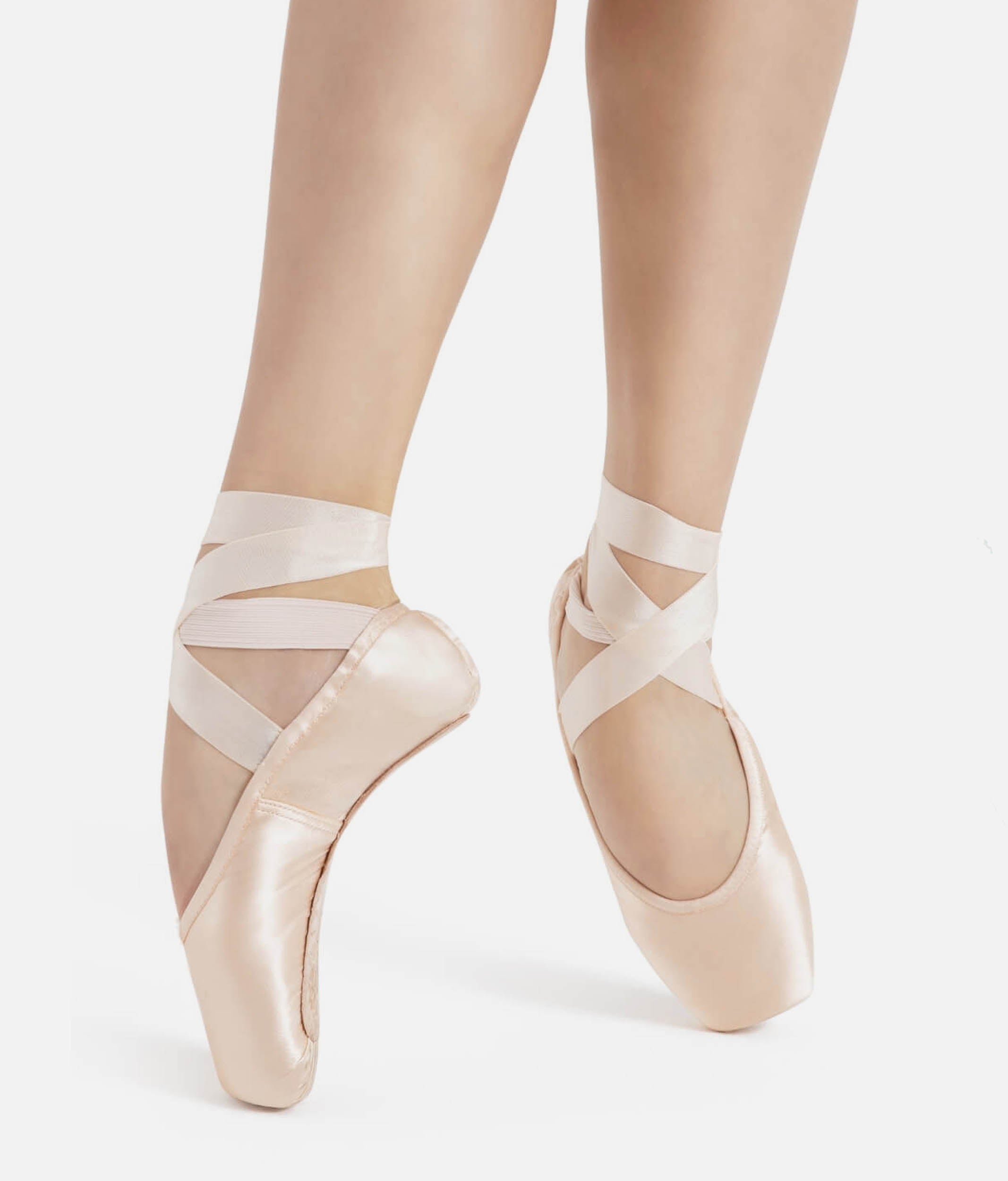 Pointe Shoes - KYLEE
