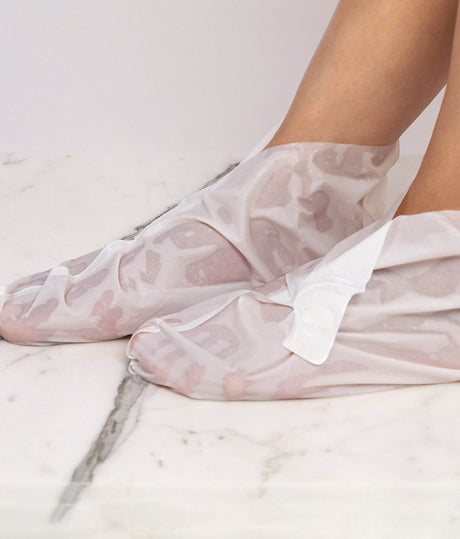 Exfoliating Foot Mask for Smooth, Soft, and Nourished Feet - MAGIC HOUR