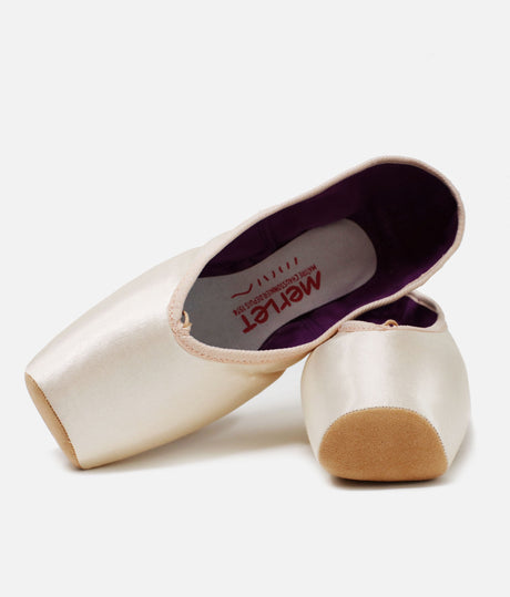 Pointe Shoes - DIVA (HARD SHANK)