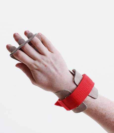 Mens Gymnastics Handguard for High Bar, 3 Finger Holes + Velcro - SWISS CUP