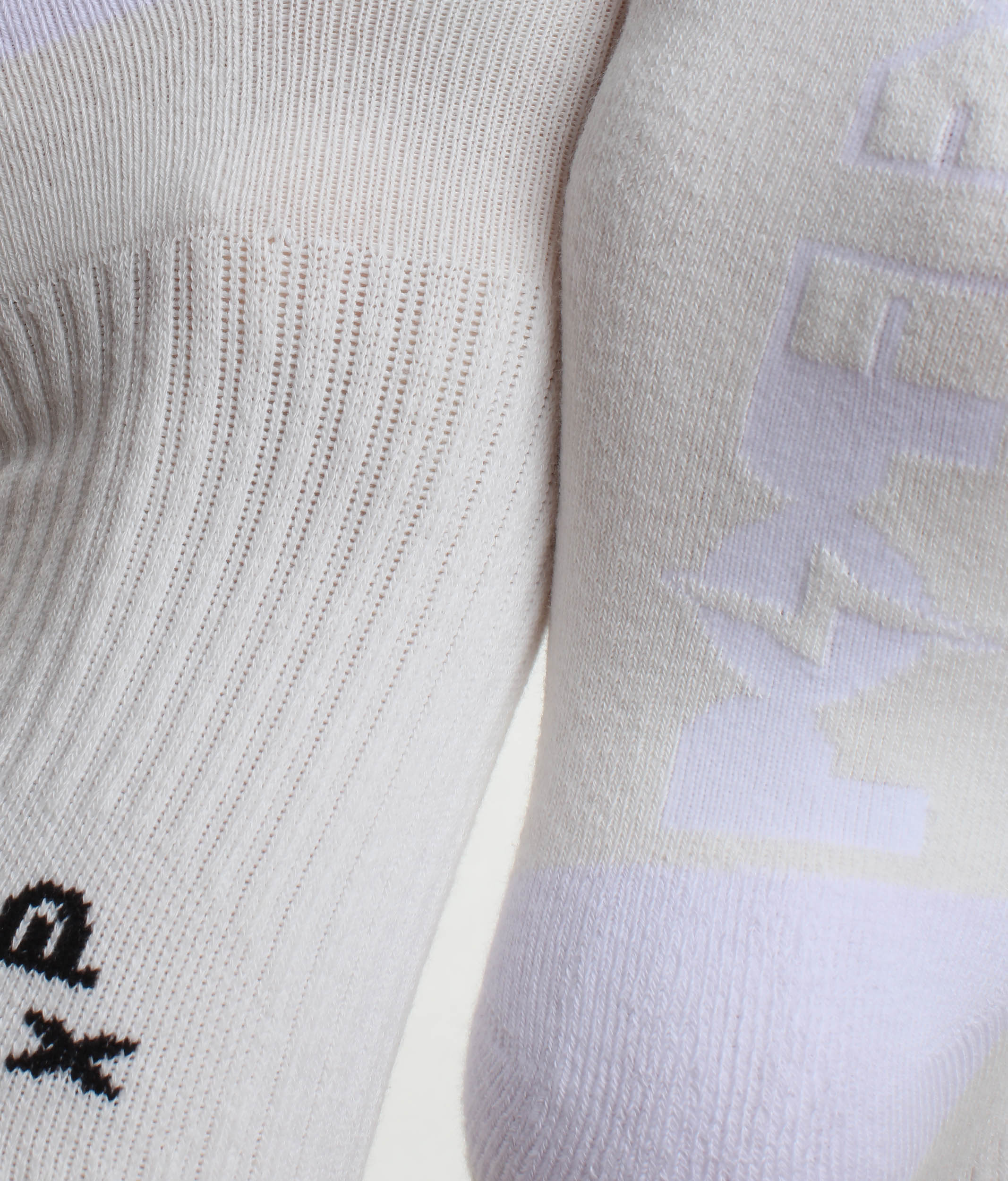 Dead Face Mid-Calf Socks - Bold Design, Cozy Fit